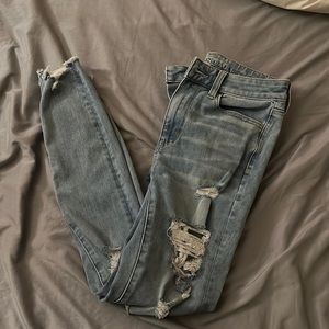 American Eagle, Pants